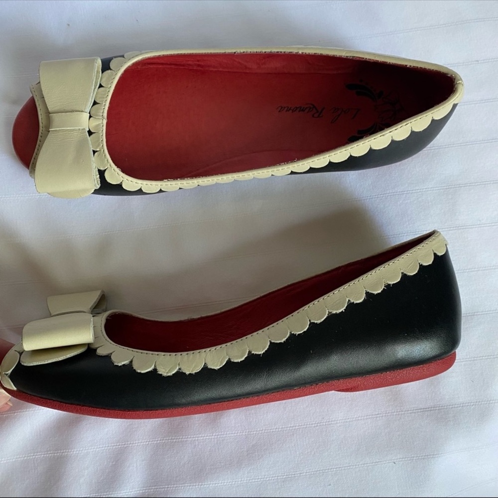 Lola Ramona Scalloped edge Peep-Toe Flats